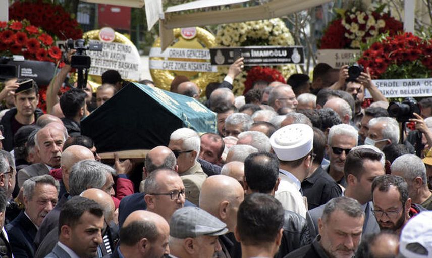 Nuri Sesigüzle'in cenaze töreninde büyük saygısızlık Mahmut Tuncer yüzsüz müsün diyerek sitem etti