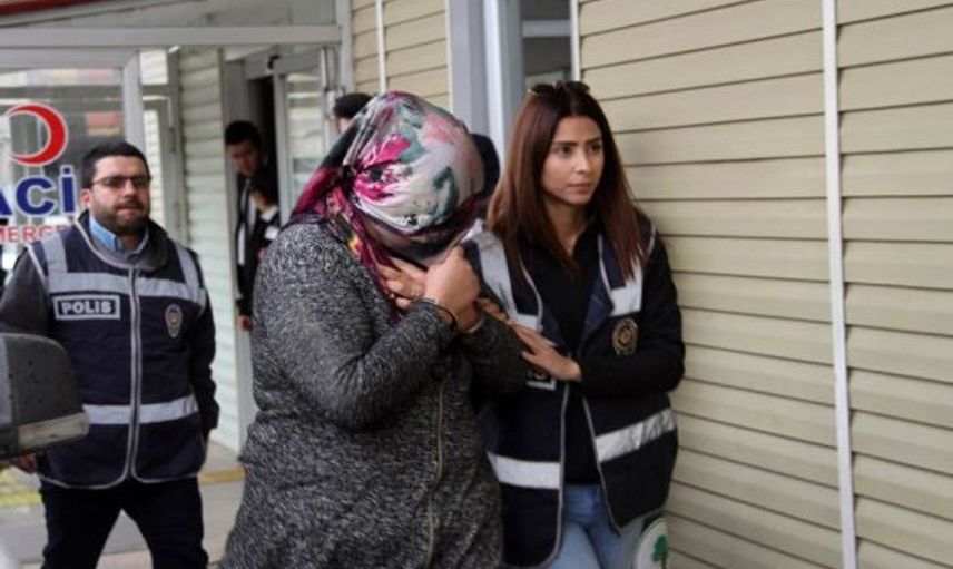 Karısının Sevgilisine Tuzak Kurup Yaptığıyla Pes Dedirtti!