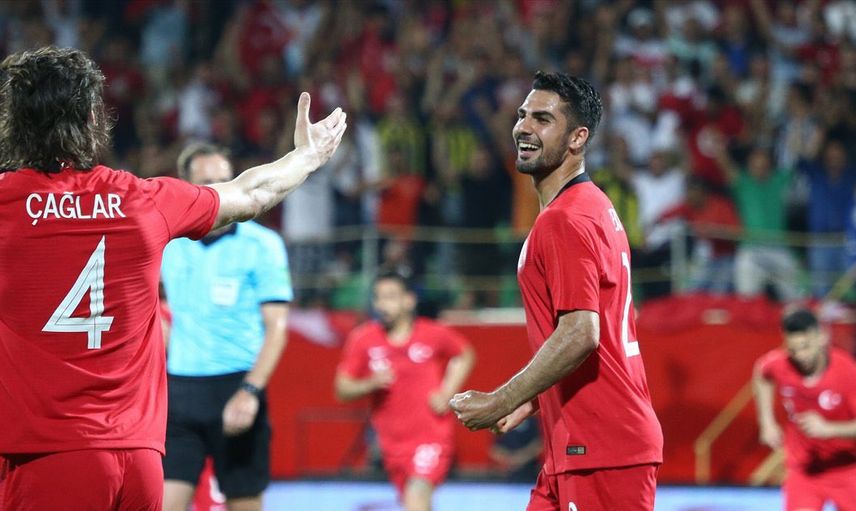 Atletico Madrid, Zeki Çelik'i Transfer Etmek İstiyor!