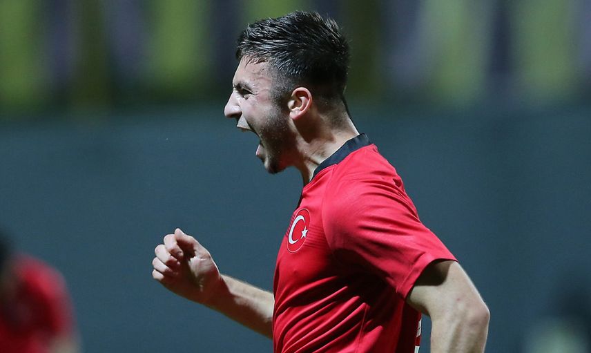Galatasaray'da Burak Elmas Takımdan Ayrılacak İsimleri Açıkladı!