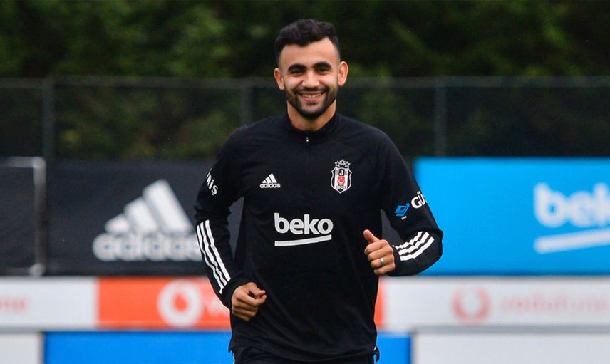 Ahmet Nur Çebi Ghezzal'ın Menajerine Rest Çekti!