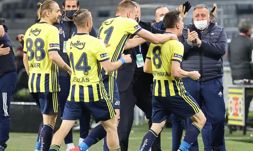Başakşehir, Mert Hakan Yandaş'ı Transfer Etmek İstiyor!