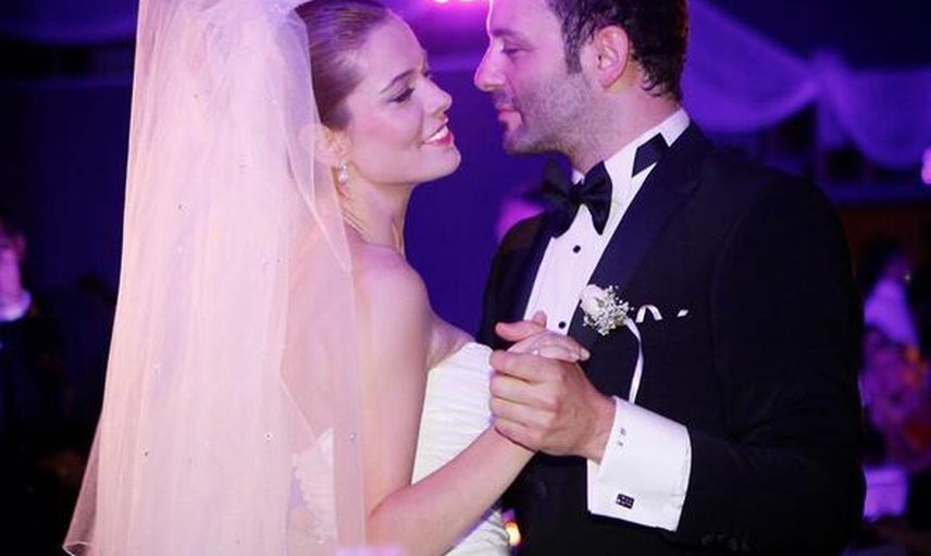 Begüm Kütük'ten Erdil Yaşaroğlu'na Romantik Kutlama
