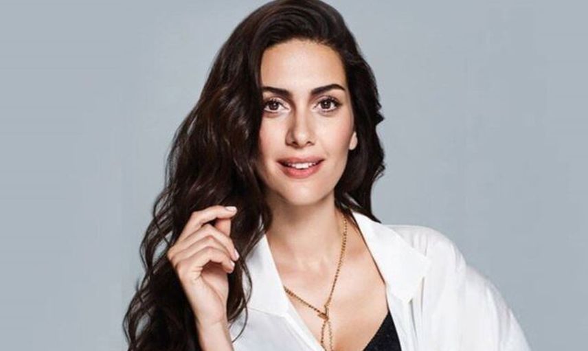 Bergüzar Korel'den duygulandıran paylaşım: Oğlu Ali boyunu geçti!