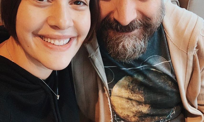 Bergüzar Korel İle Kızı Leyla’dan İlk Görüntüler: Doğum Sonrası Korkutan İtiraf