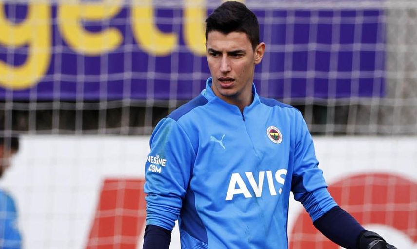 Berke Özer kimdir?