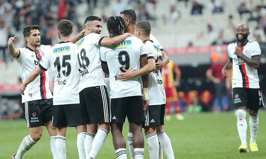 Beşiktaş'ın Yıldız Futbolcusu Miralem Pjanic, Performansıyla Beğenileri Topladı!