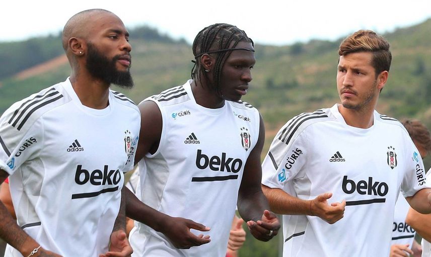 Beşiktaşlı Salih Uçan'ı Altay ve Konyaspor Transfer Etmek İstiyor
