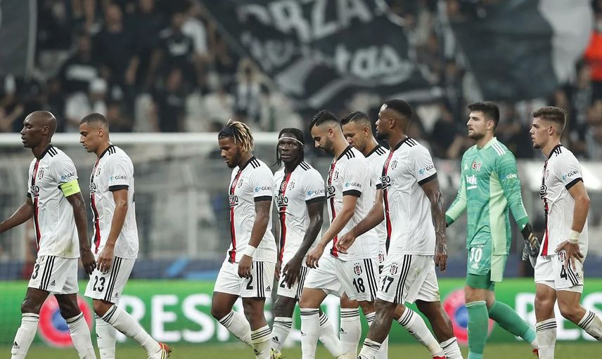 Beşiktaş'ta, Antalyaspor Maçı Öncesi Valentin Rosier Sakatlandı!