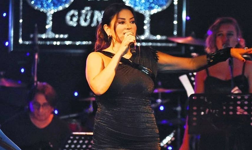 Aşkın Nur Yengi kimdir?