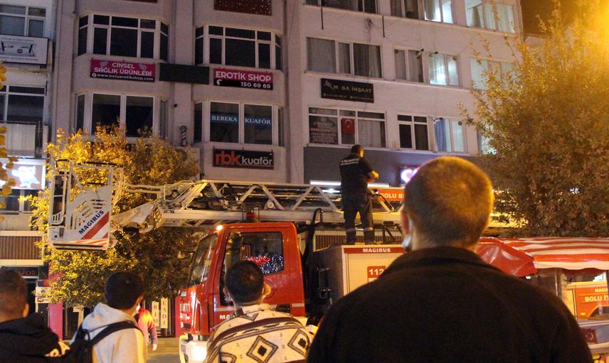 Bolu’da erotik shop tabelası dikkat çekti