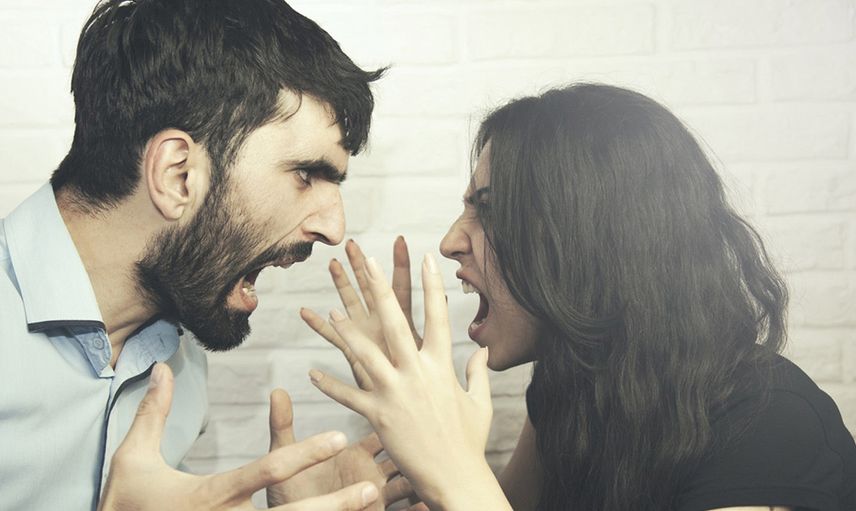 Bolu’da Kıskançlık Krizine Giren Kadın Sevgilisini Bıçakladı
