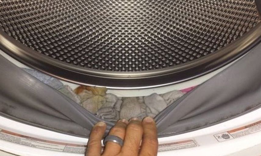 Çamaşır makinesi gerçekten çoraplarımızı yiyor mu?