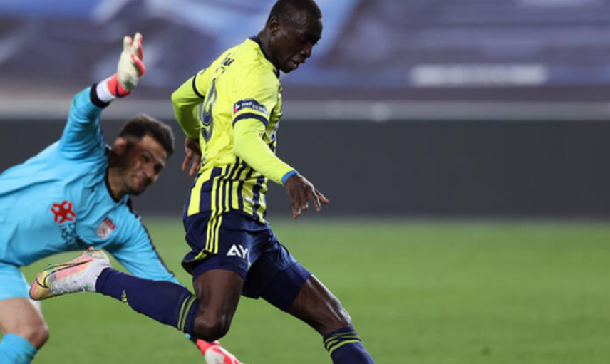 Fenerbahçe'de Ayrılık Depremi