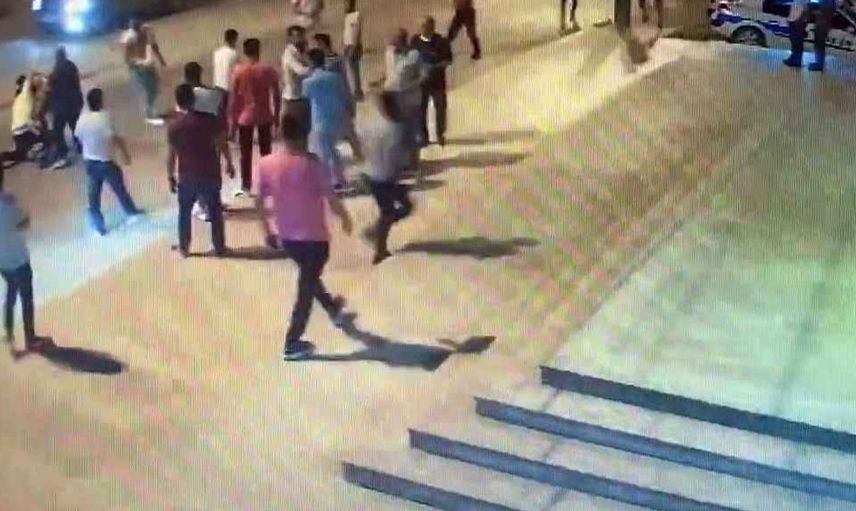 Bu seferde Mardin: Çırılçıplak sokağa çıkan adama meydan dayağı