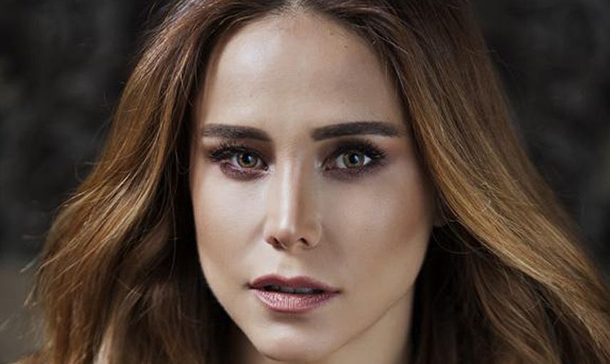 Burçin Terzioğlu’nun Estetiksiz Fotoğrafları Çıktı