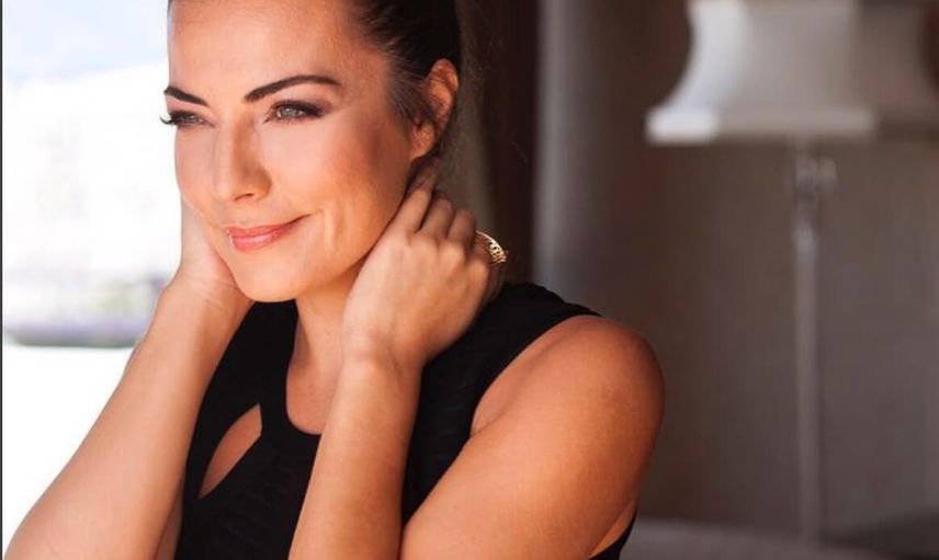 Burcu Kara Arıların Saldırısına Uğradı
