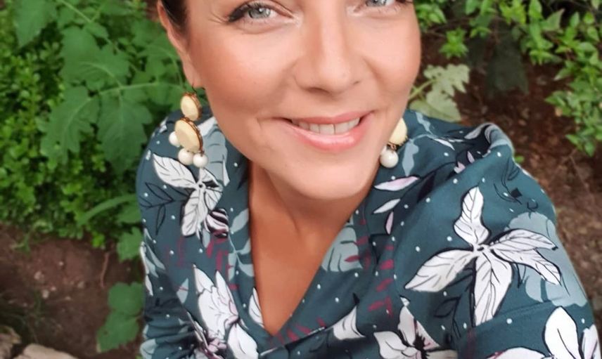 Burcu Kara 2020 Yılına Göndermede Bulundu