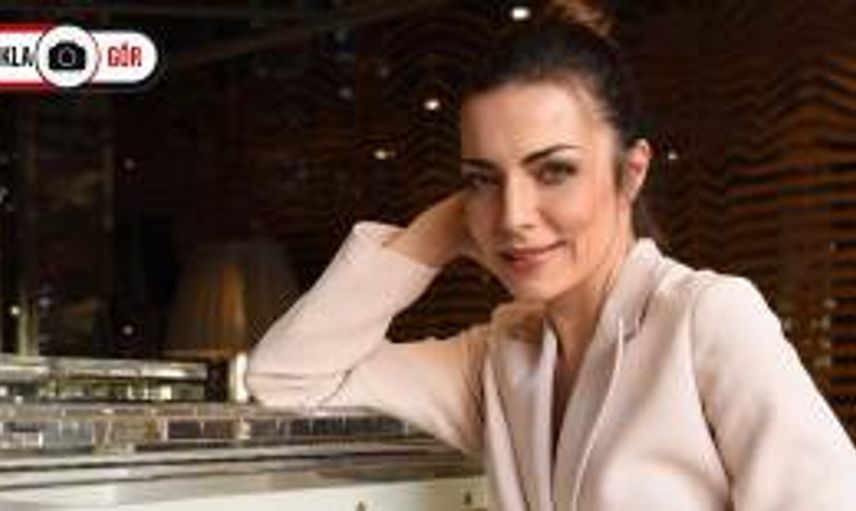Burcu Kara 2020 Yılına Göndermede Bulundu