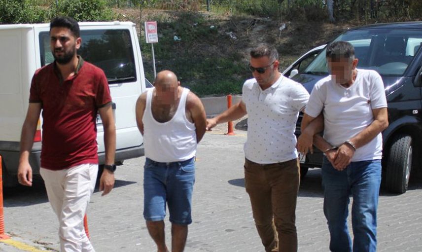 Bursa’da yakalanan kataloglu fuhuş çetesinin evinden çıkanlar polis ekiplerini şaşkına çevirdi