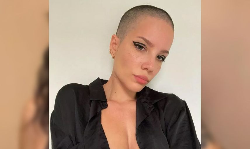Alev Aydın’la evli olan şarkıcı Halsey’in iç çamaşırlı pozları beğeni rekoru kırdı