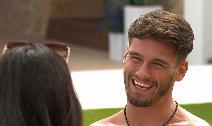 Biri Bizi Gözetliyor'un yabancı versiyonu Love Island'da şoke eden görüntüler! Kamera karşısında cinsel ilişkiye girdiler