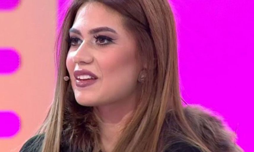 Nihal Candan’ın çıplak pozlarına eleştiri yağmuru! Fenomen bu kez hayranlarını çileden çıkardı