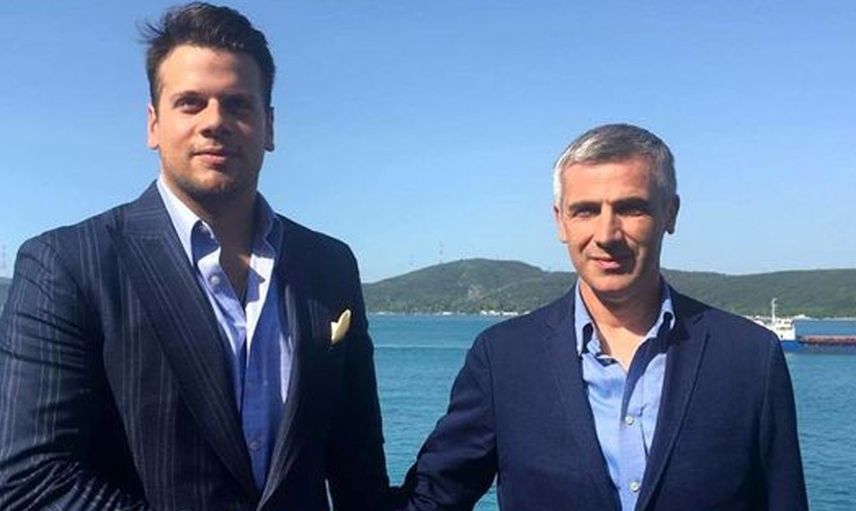  Kaç Yaşındadır?