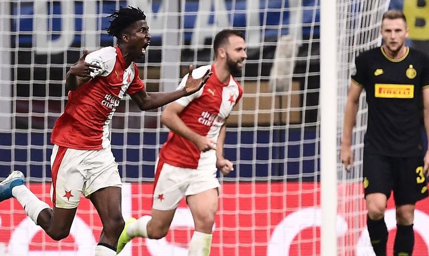 Fenerbahçe Maçında Dikkat Çeken Slavia Praglı Peter Olayinka Hakkında Şaşırtan Gerçek!