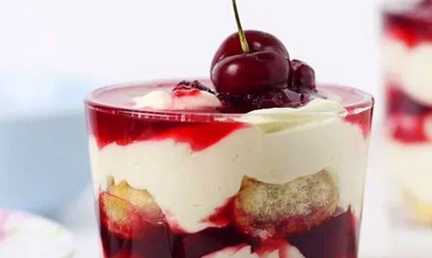 Vişneli Tiramisu