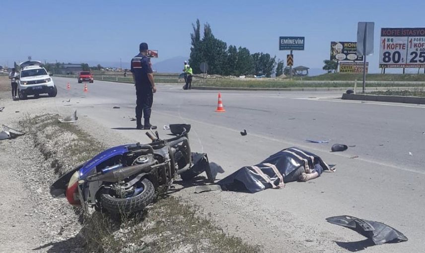 Trafik Kuralına Uymayan Motosiklet Sürücüsü Feci Şekilde Hayatını Kaybetti