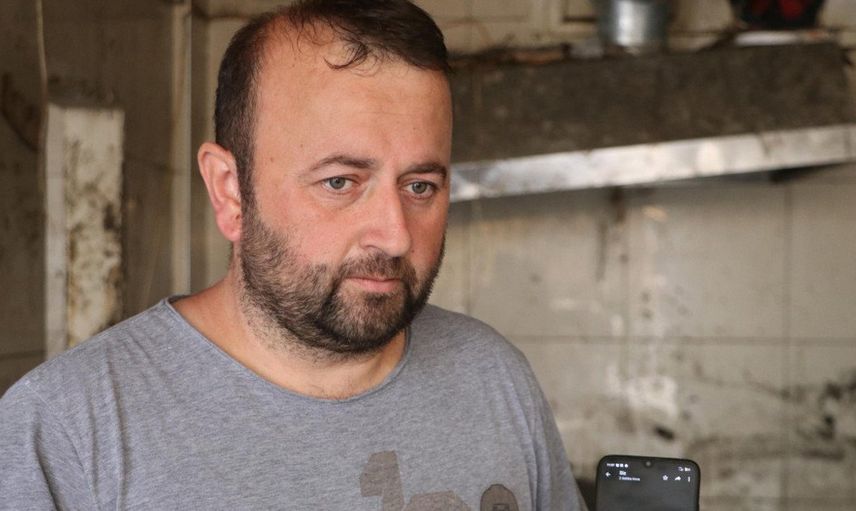 Kastamonu'da Selde Kaybolan Eşini Arama Çalışmalarına Katıldı