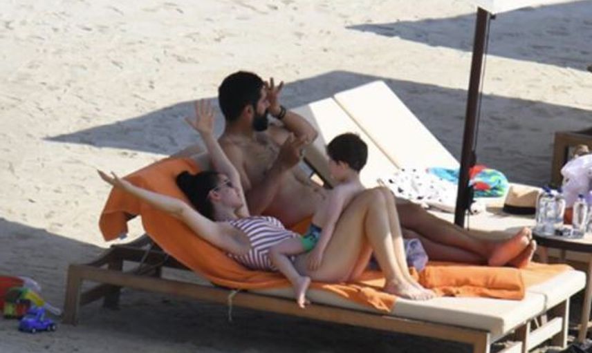 Burak Özçivit ve Fahriye Evcen Bodrum'da Motosiklet Turuna Çıktı!