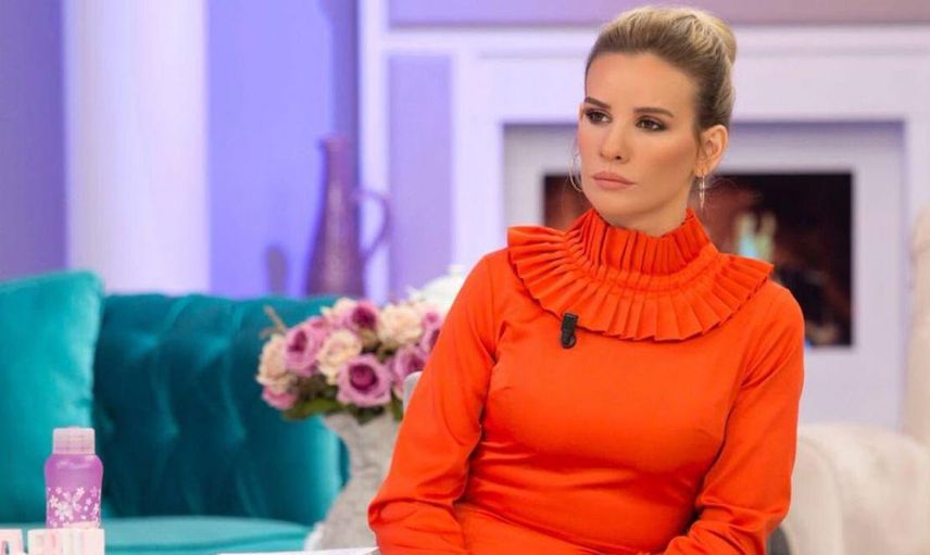 Esra Erol'un Programında Şaşırtan Olay! Zihinsel Engelli 19 Yaşındaki Kızı Kaçırarak Resmi Nikah Kıydı