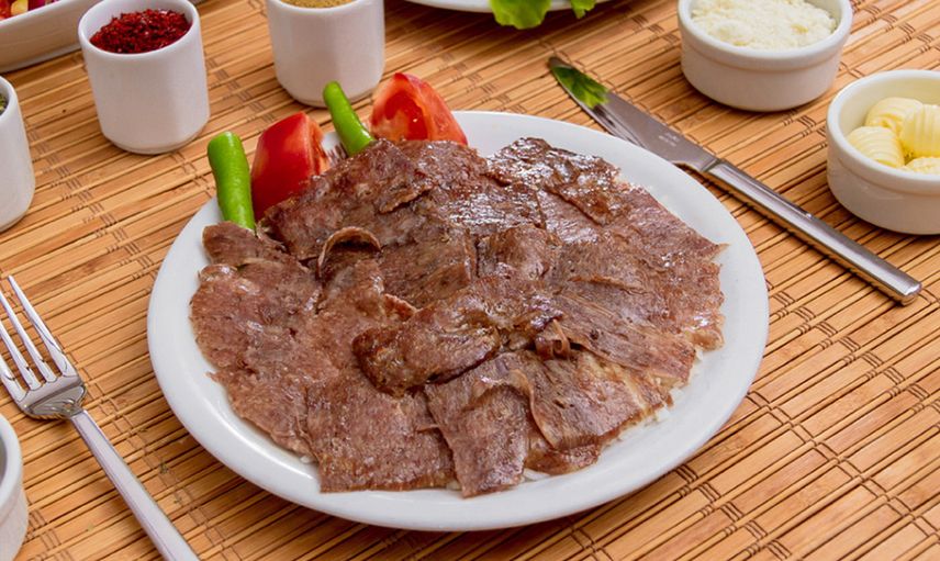 Yemeğe çıkan babayla oğlunun ibretlik hikayesi