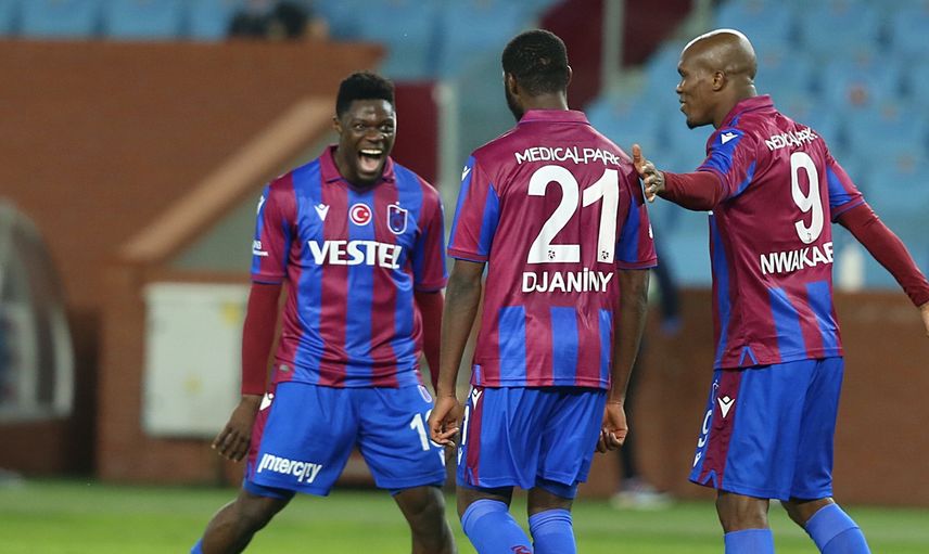 Trabzonsporlu Caleb Ekuban Genoa İle Sözleşme İmzaladı!