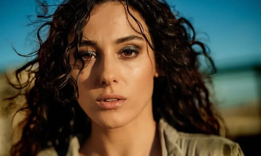 Cansu Tosun Fotoğrafları - Cansu Tosun Resimleri