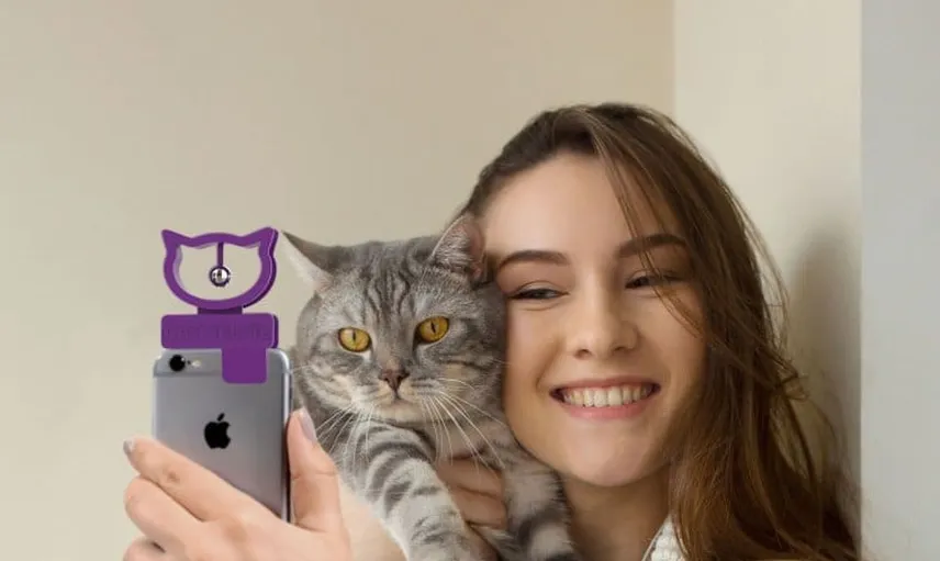 Kedi ve Köpekle Selfie Çekmeyi Nasıl Kolaylaştırırız?