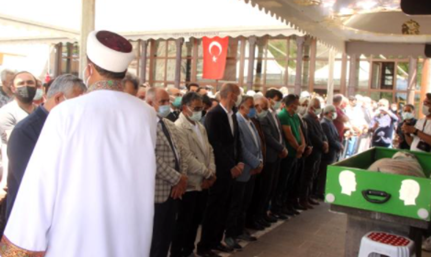 Öldürülen Arife Öğretmenin Cenazesinde Dikkat Çeken Detay!