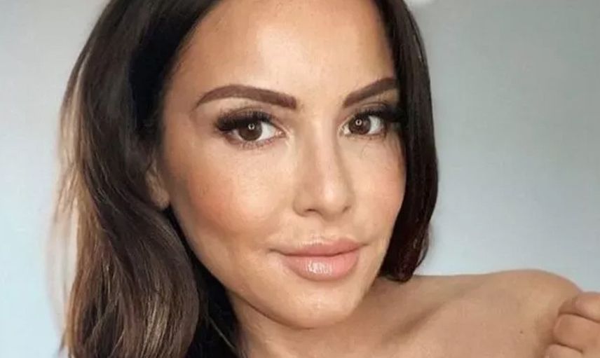 Ünlü Model 200 Deve  Hediye İle Evlenme Teklifi Aldı
