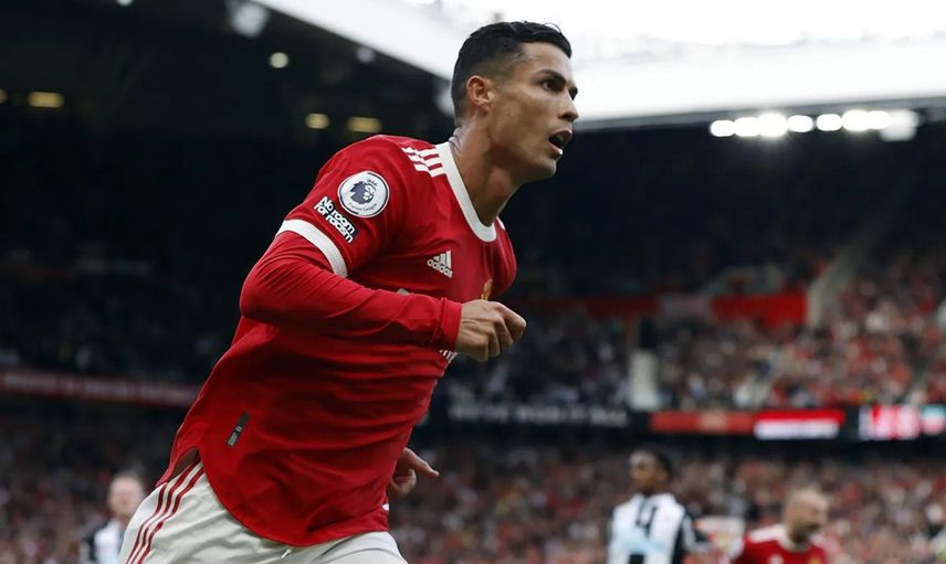 Cristiano Ronaldo'dan Barcelona'ya Sürpriz Transfer Hamlesi!
