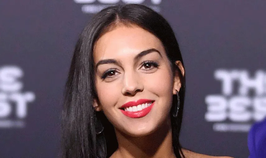 Cristiano Ronaldo'nun Sevgilisi Georgina'dan Sınırları Zorlayan Pozlar