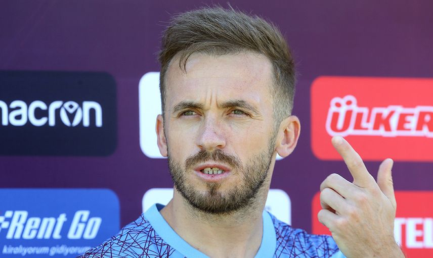 Trabzonspor'da Edin Visca yeni sezonda şampiyonluk istediklerini ve çok iyi transferler yaptıklarını söyledi