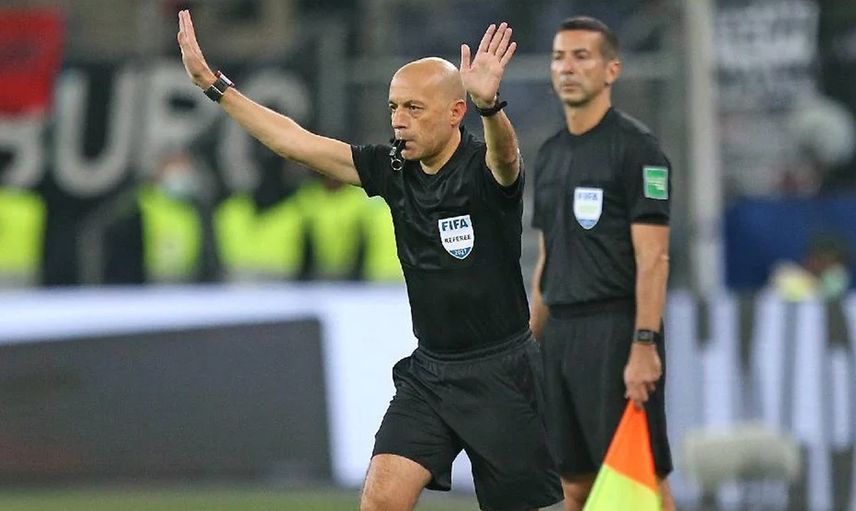 Cüneyt Çakır'ın Kuveyt'te Yönettiği Maç Olay Oldu!