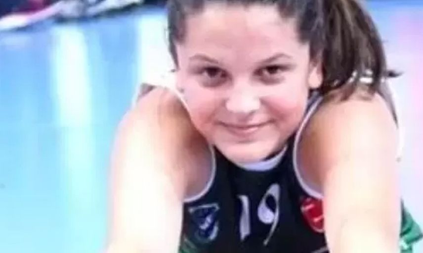 Cinsel eğilimini değiştiren voleybolcu Ebrar Karakurt'un herkesten sakladığı fotoğraflar ifşa oldu