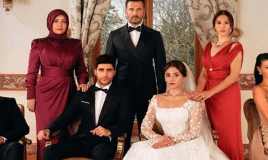 Kızılcık Şerbeti dizisi hangi aileyi anlatıyor? Ünal ailesinin gerçekte kim olduğu ortaya çıktı!