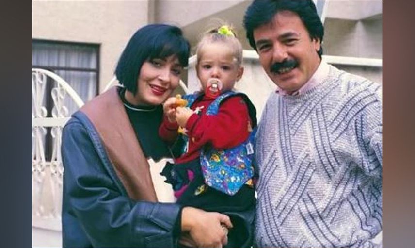 Necla Nazır ile aşk yaşıyor