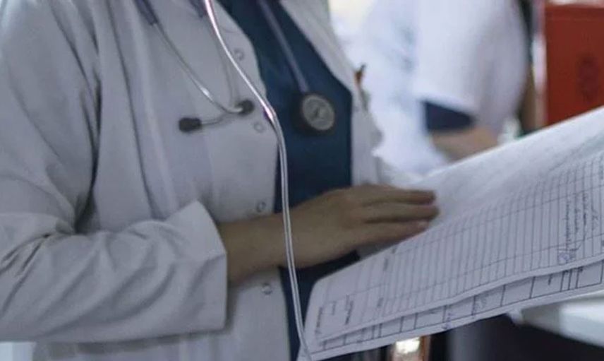 Hindistan'da iki doktor meslektaşlarına tecavüz etti