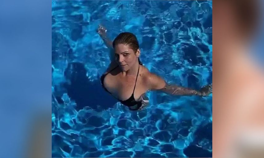 Verdiği kilolarla bilinen Çok Güzel Hareketler Bunlar’ın oyuncusu Pelin Öztekin’in bikinili pozuna yorum yağdı
