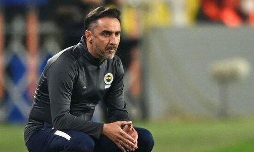 Fenerbahçe'nin eski Teknik Direktörü Vitor Pereira, Brezilya ekibi Corinthians'taki performansıyla eleştiri oklarını üzerine çekti!